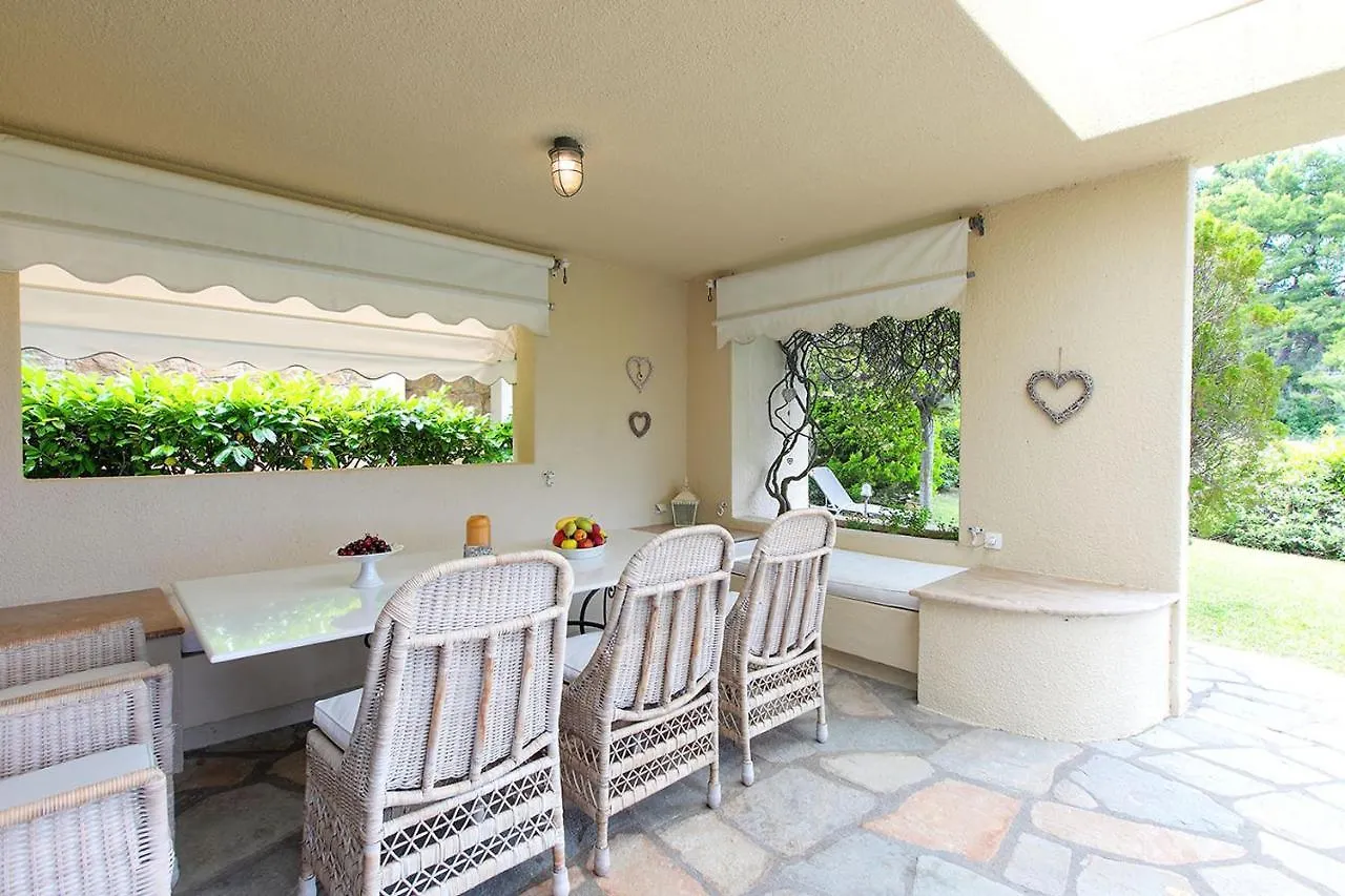 Amelia Villa, Sani Luxury Villas Collection